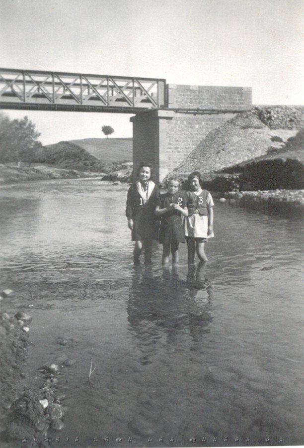 TABIA 1946 LA MEKERA ET LA TREMPETTE.JPG